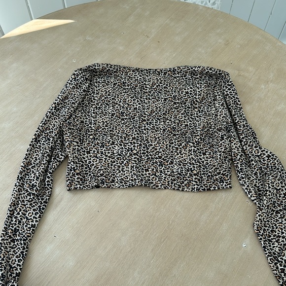 Cheetah crop top - Picture 5 of 5